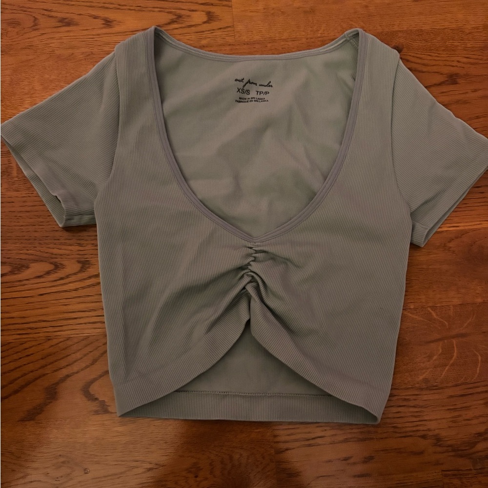 urban outfitters green top size xs